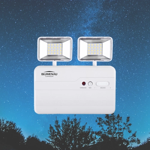 Luminária de Emergência LED Blumenau Iluminação 2 Faróis Quadrados 1200 Lúmens Bivolt